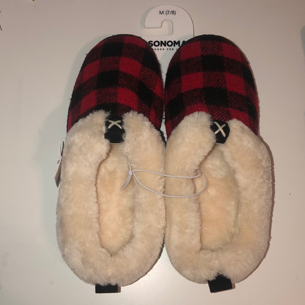 Women’s slippers